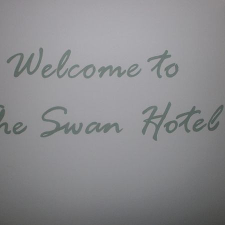 The Swan Hotel Almondsbury Exterior foto